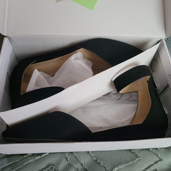 Dream Pairs, Amiga black nubuck flats- 5.5 - Picture 4 of 6